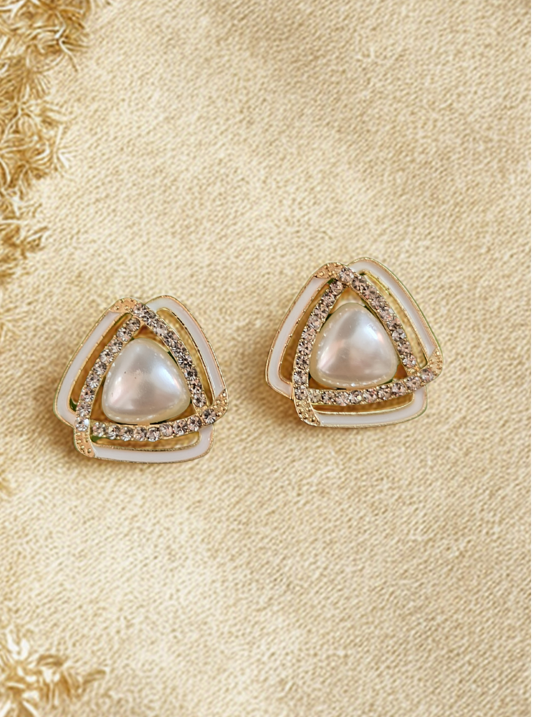 Modern chic triangular pearl earrings with gold finish – Ladybreeze