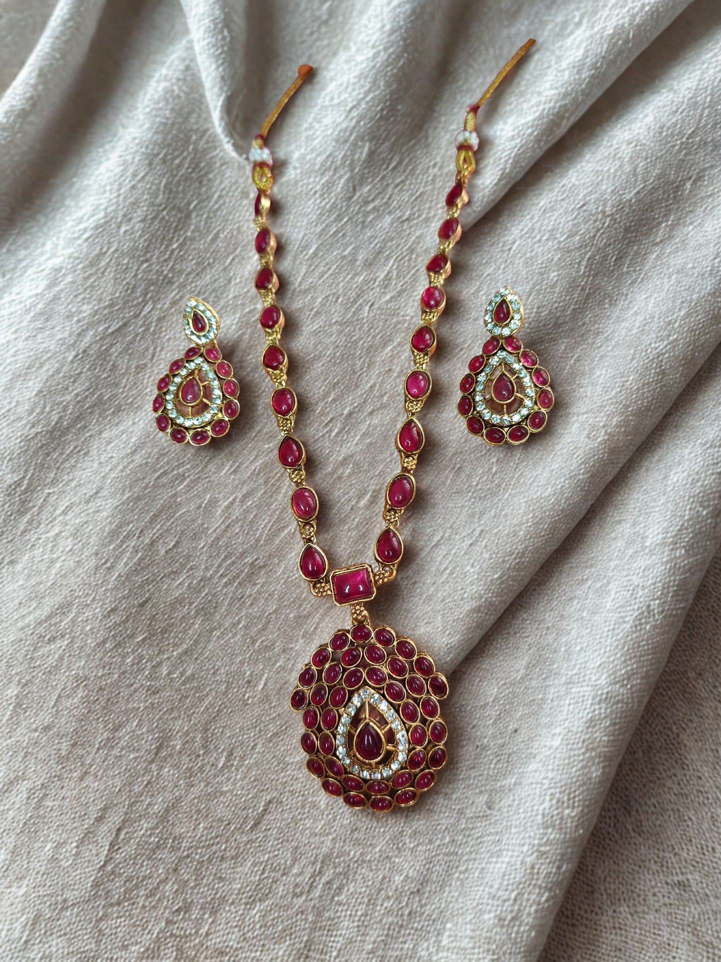 bridal ruby necklace