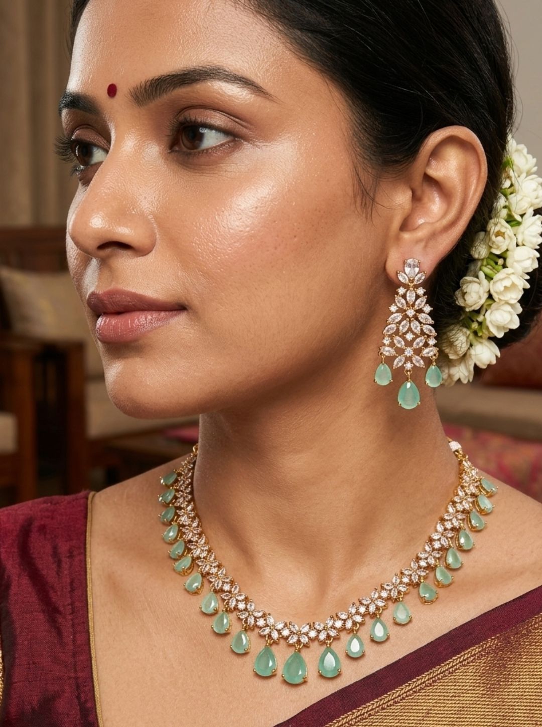 MINT DIAMOND STYLE NECKLACE