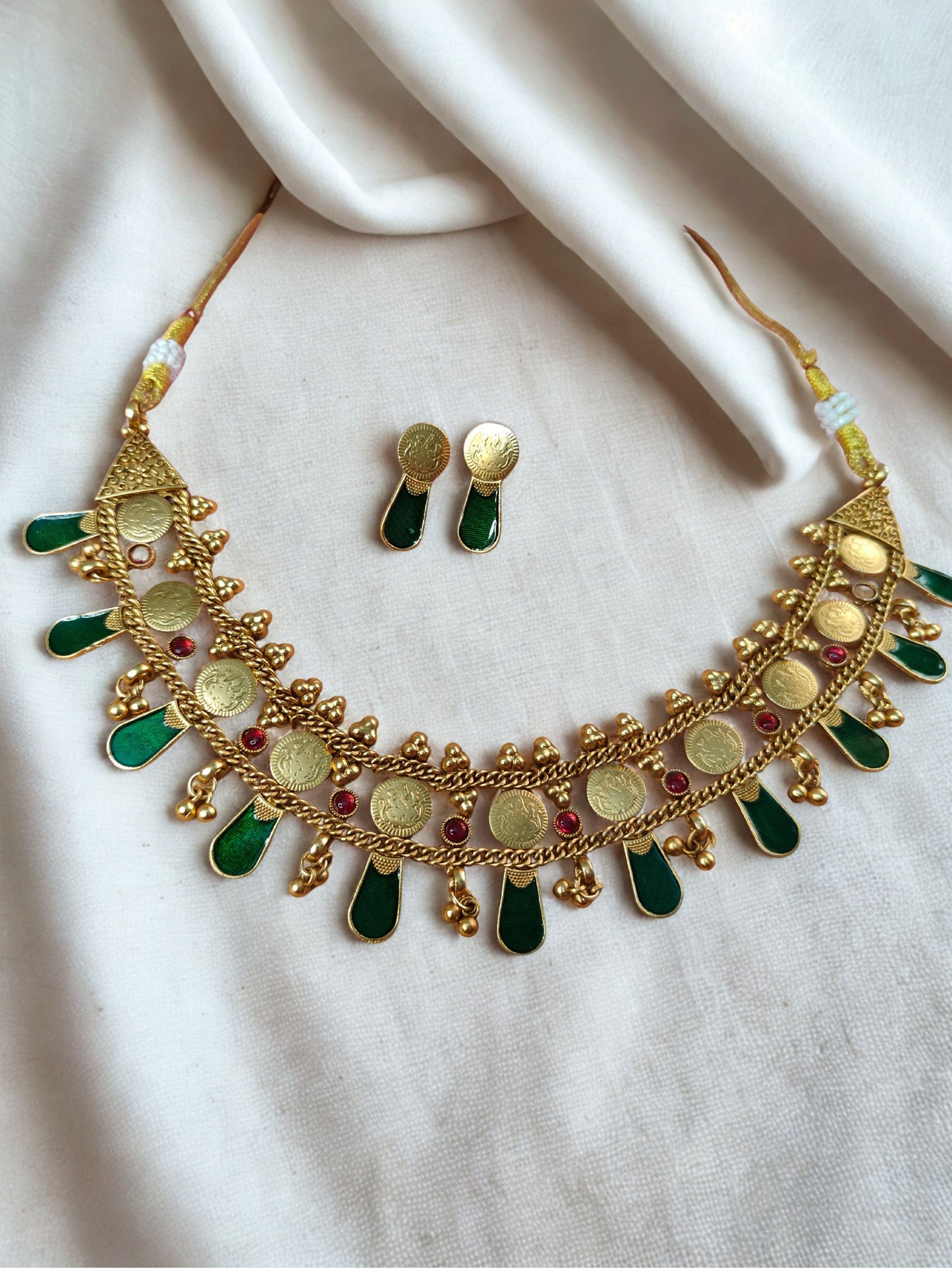 kaasu nagapattam choker