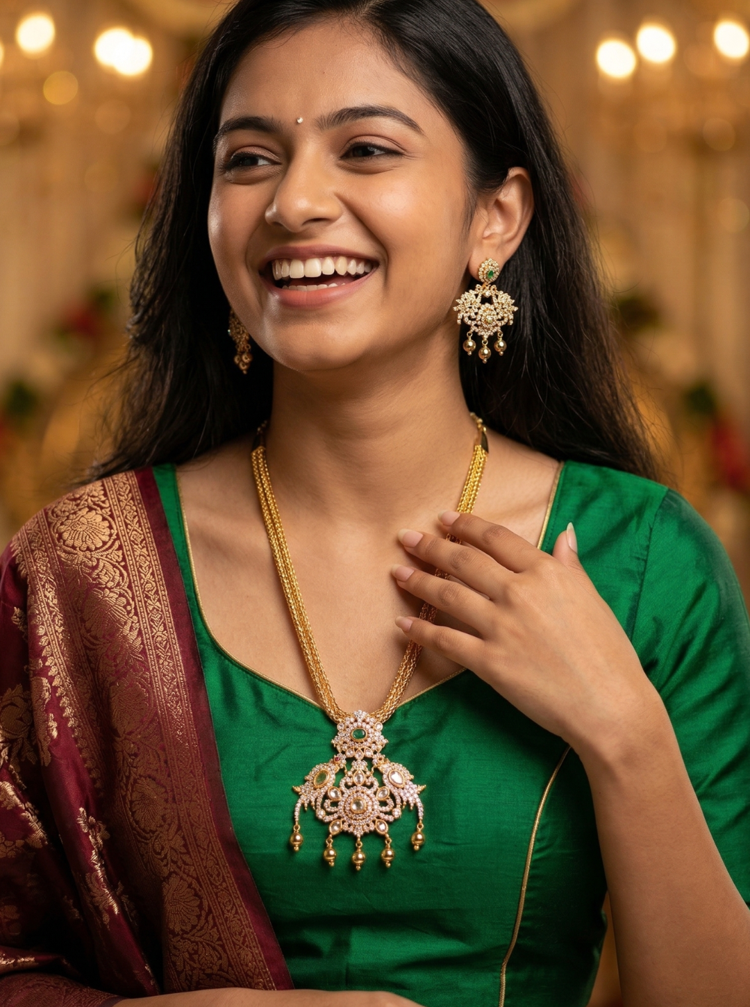 EMERADEVI CHAIN-PENDANT NECKLACE