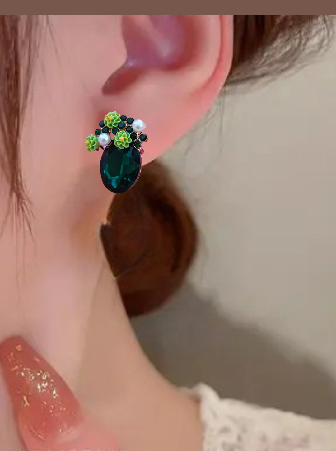 CRYSTAL FLORET EARRINGS