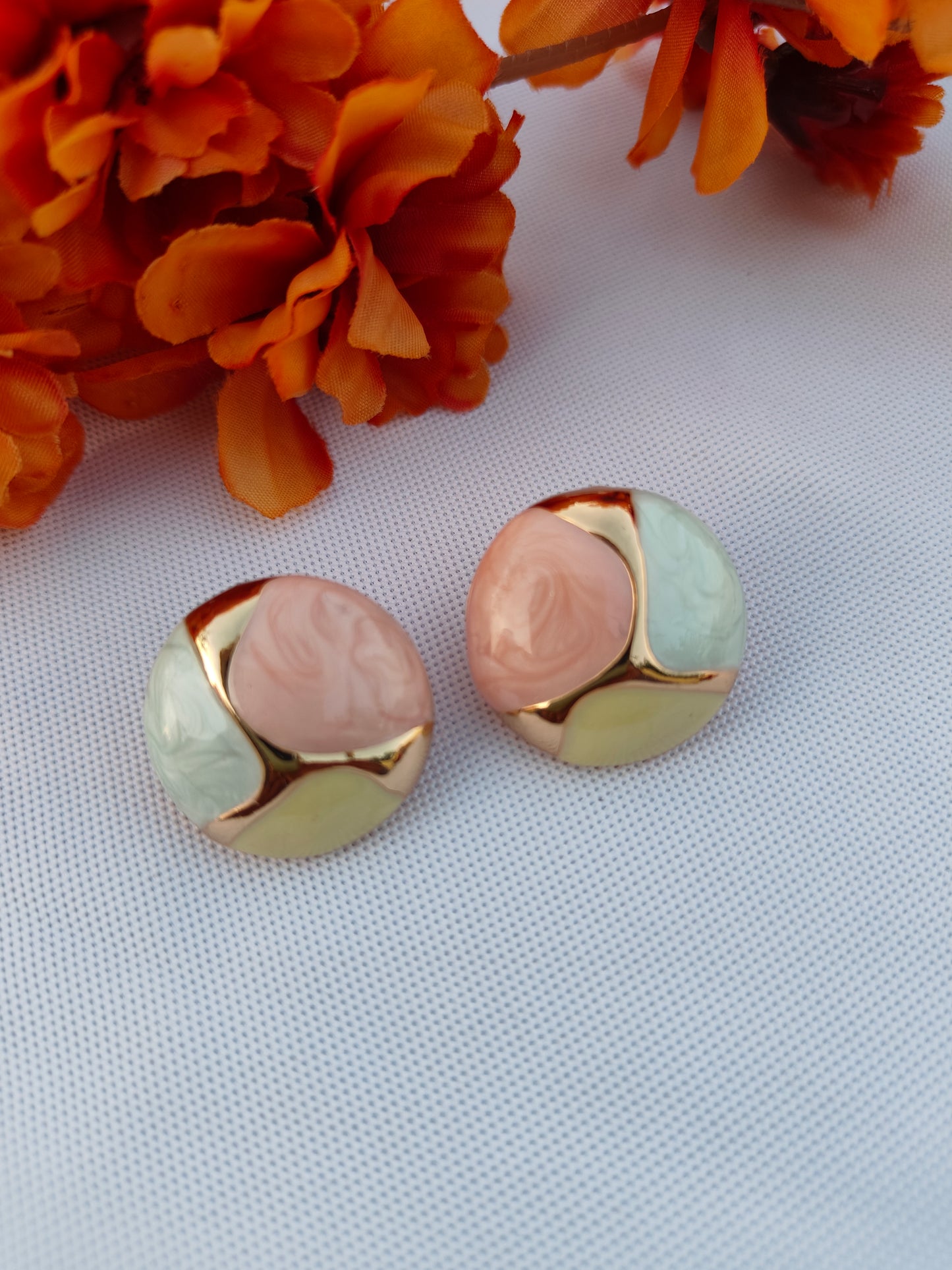 PETALTINT MINA EARRINGS