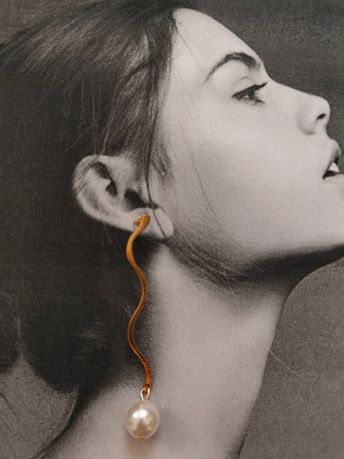 GOLDEN CHARM & PEARL EARRINGS