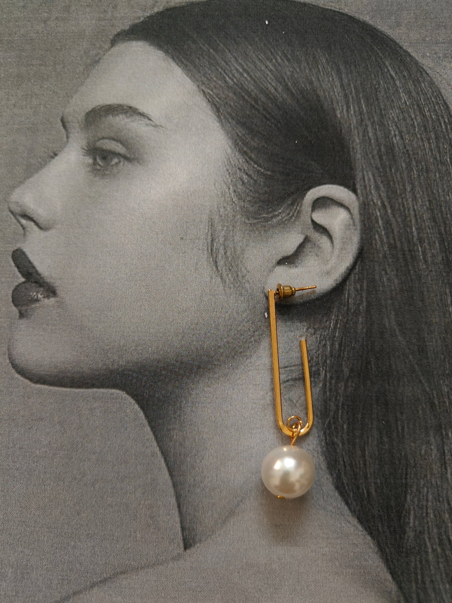 GOLDEN LINK & PEARL EARRINGS