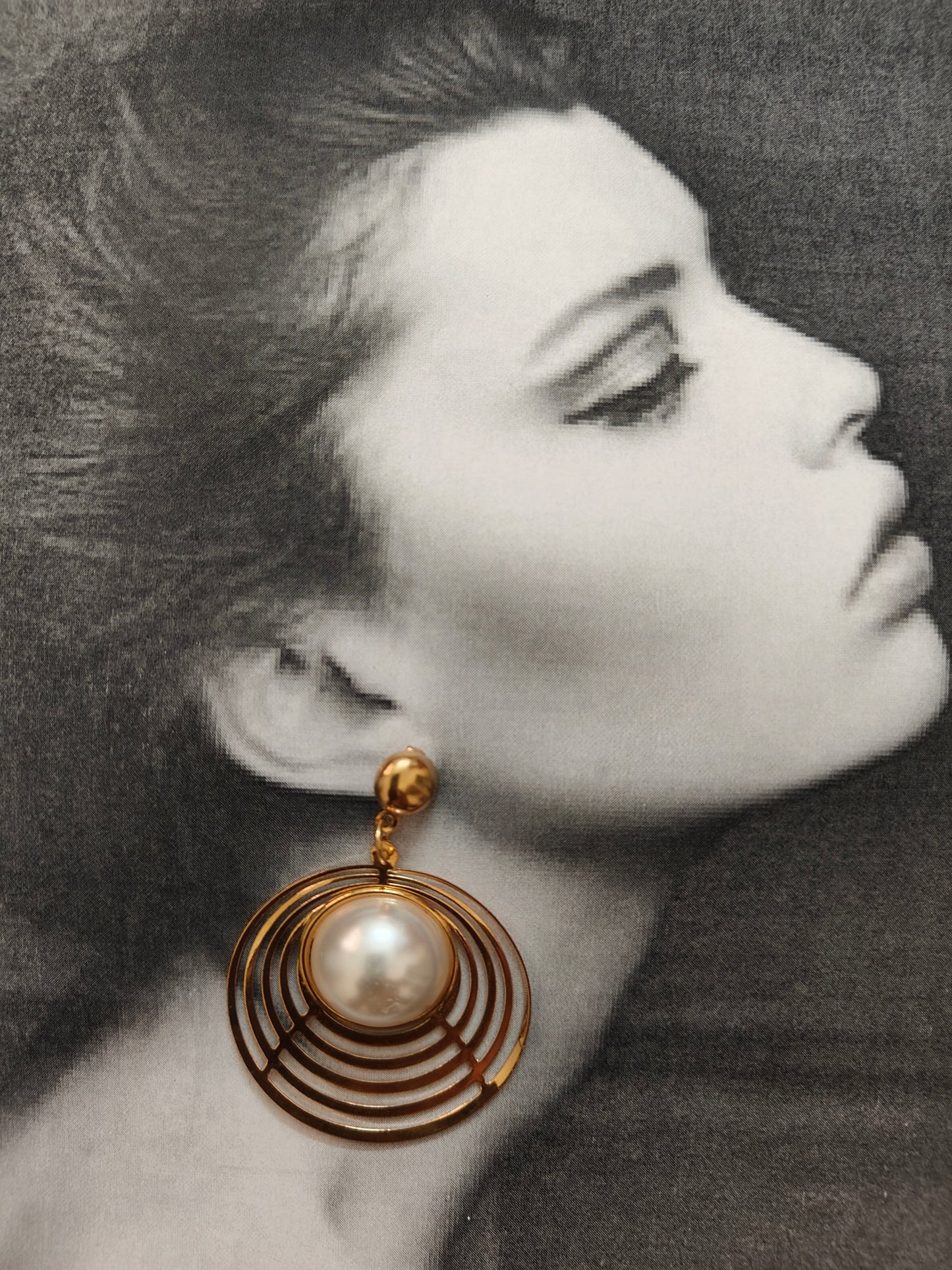 PEARL SPIRAL EARRINGS