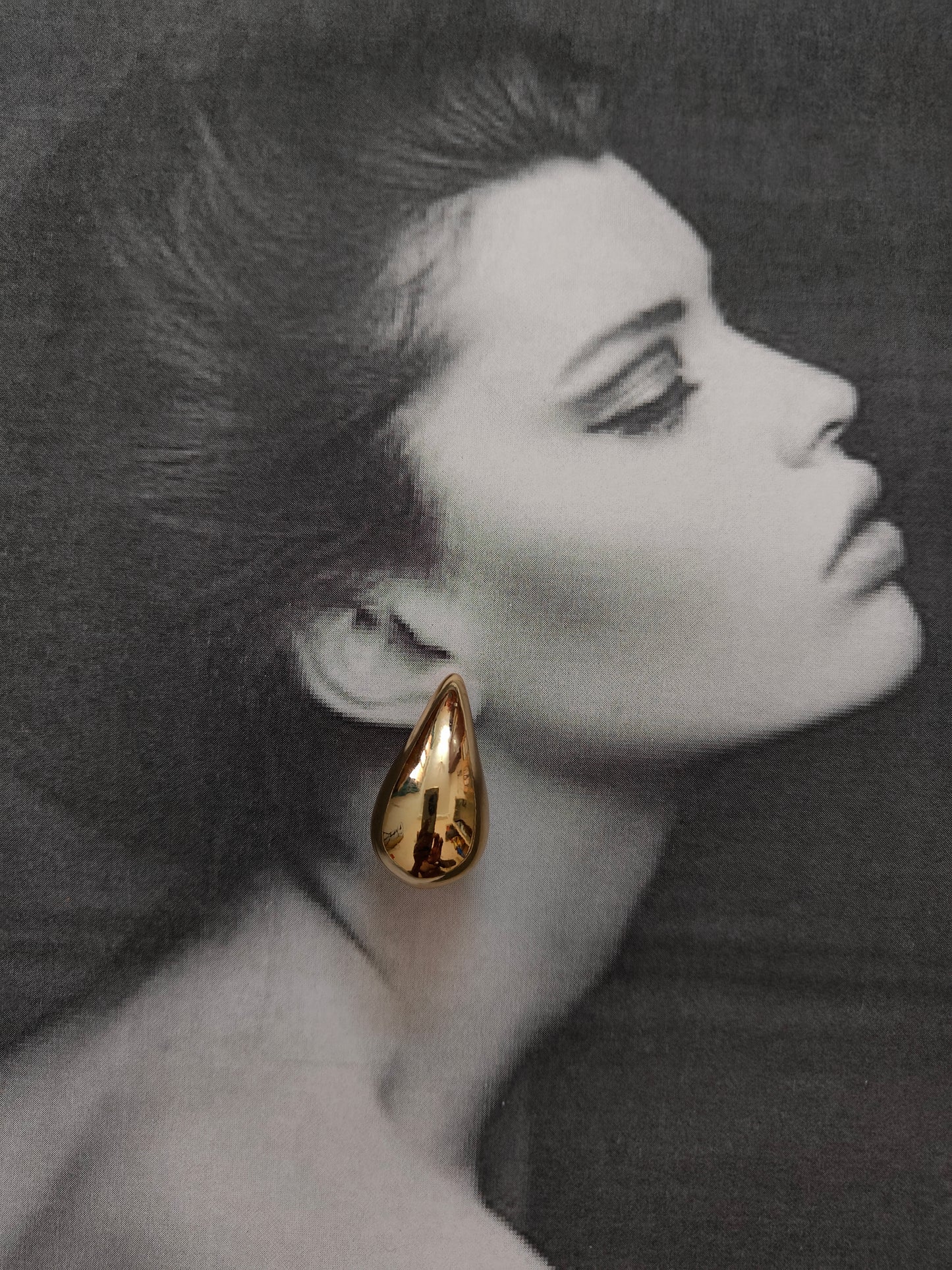 GOLDEN RAIN DROP EARRINGS