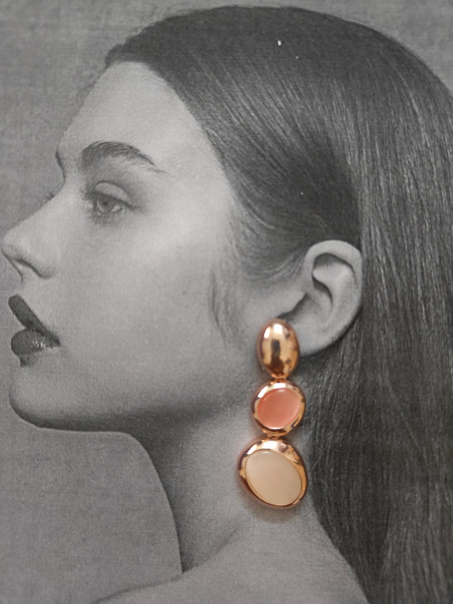 BLUSH IVORY EARRING