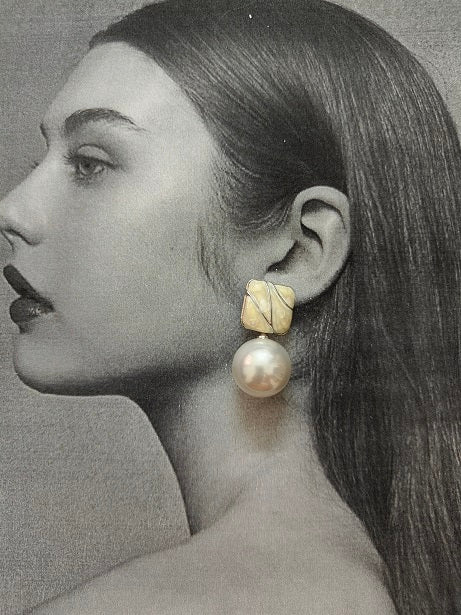 PEARL DROPLET EARRINGS