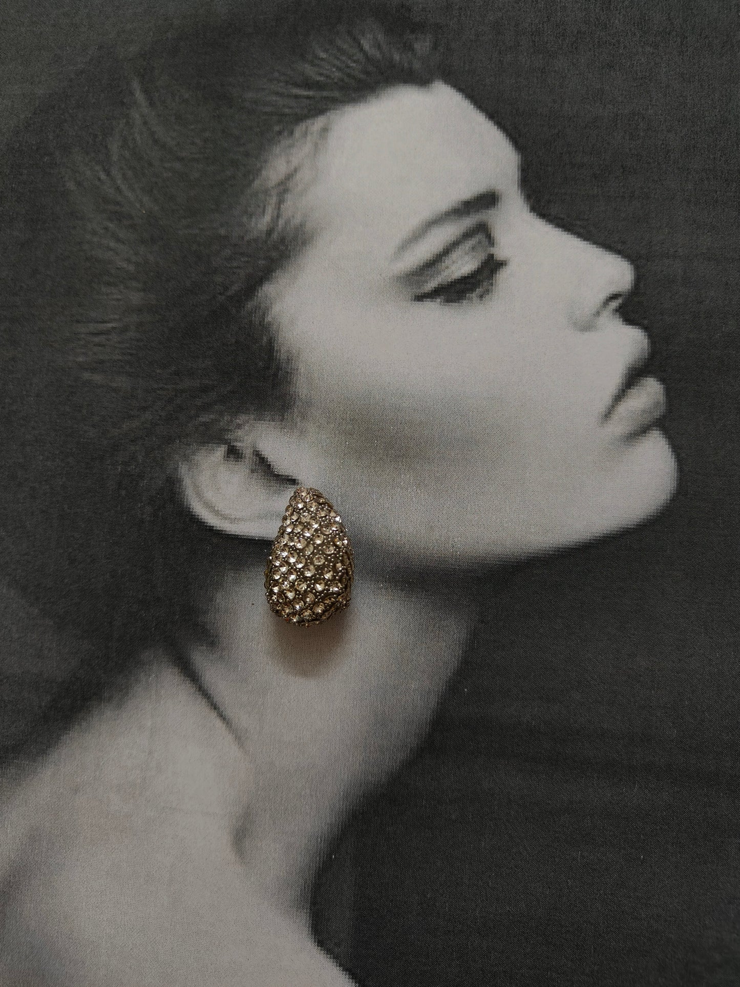 SILVER TEAR DROP EARRINGS