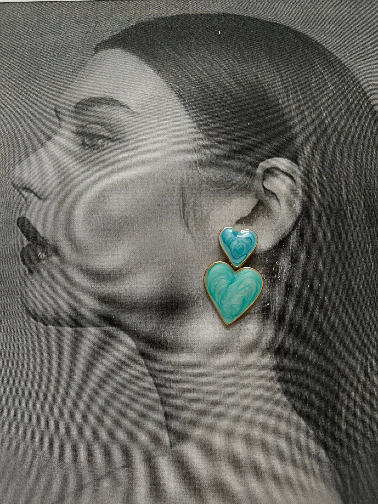 GREEN HEART EARRINGS