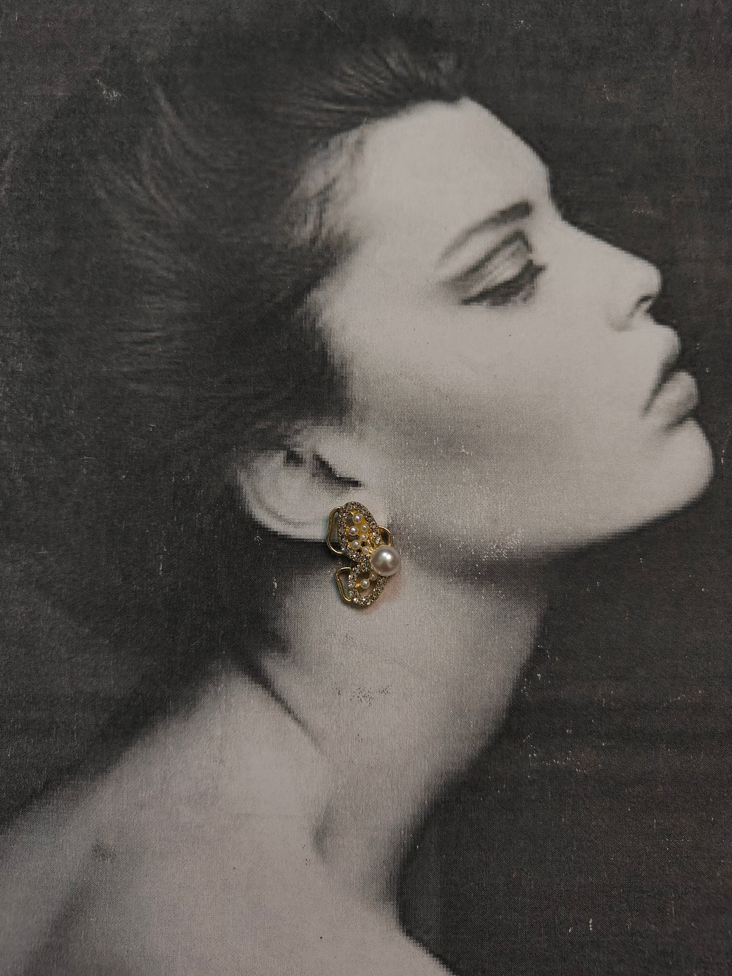 PEARLY BUTTERFLY EARRINGS