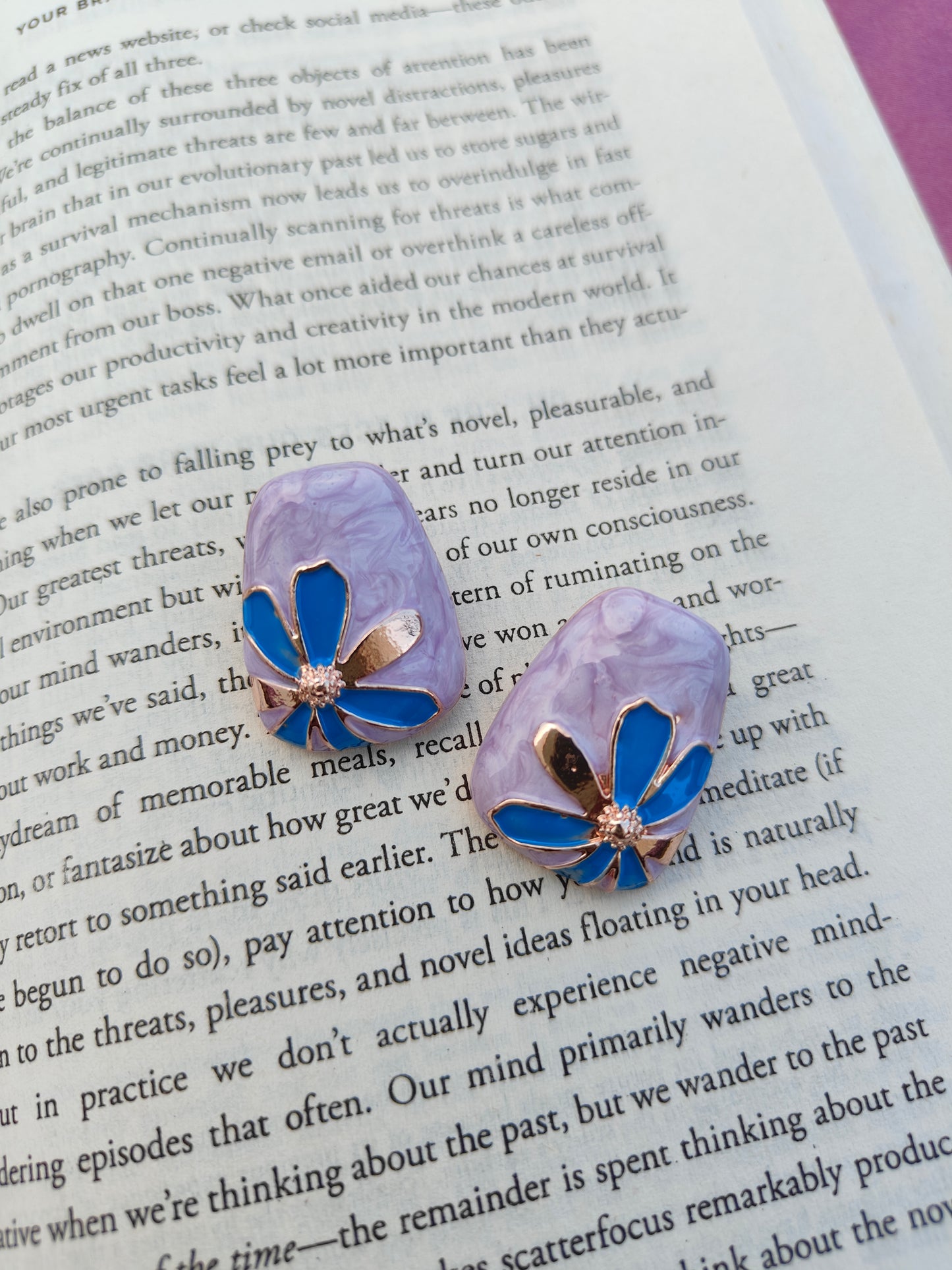 MYSTIC PETAL EARRINGS