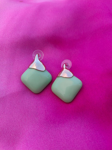 MULTICOLOR BUD EARRINGS