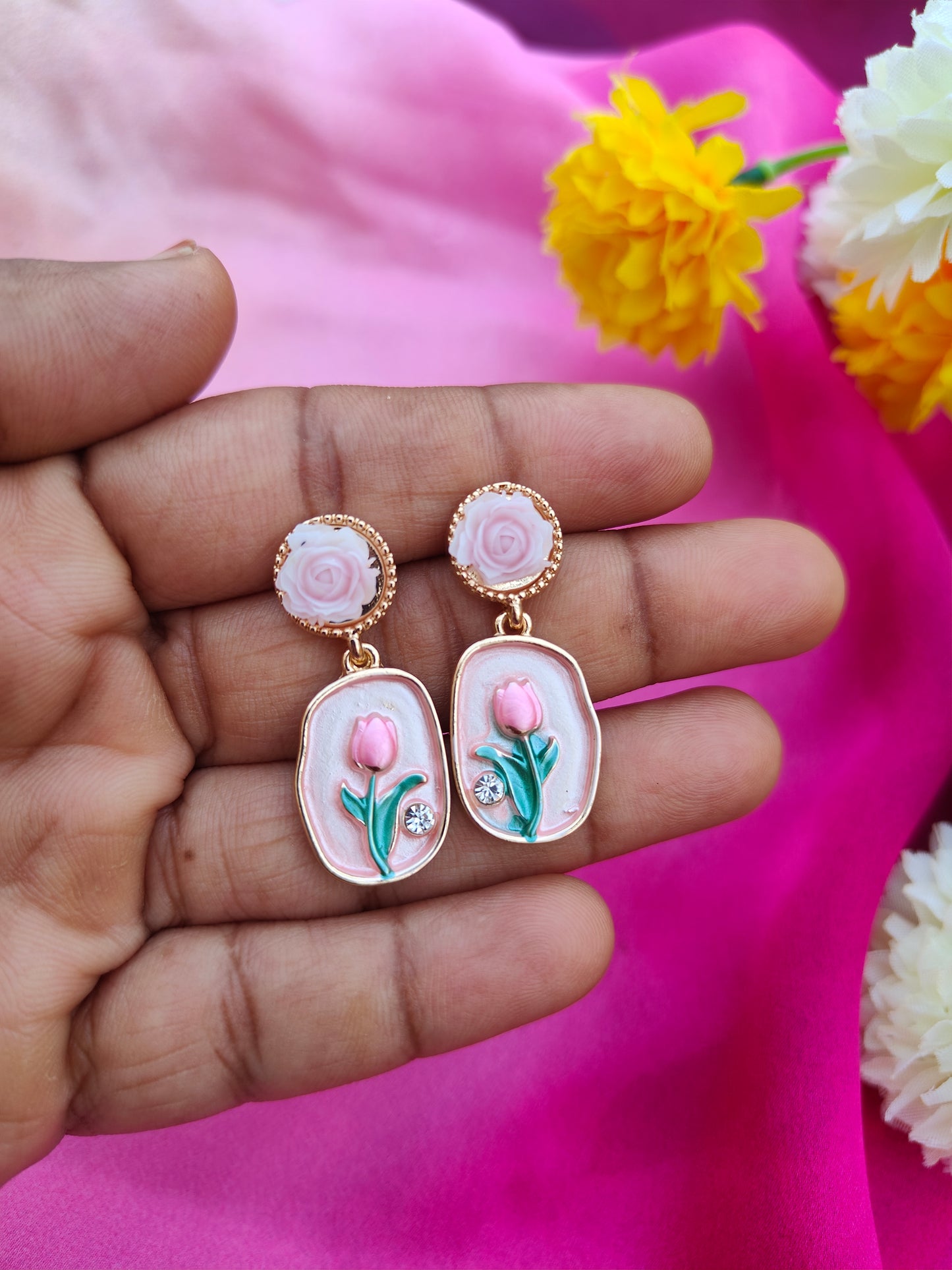 ROSY LEAF EARRINGS
