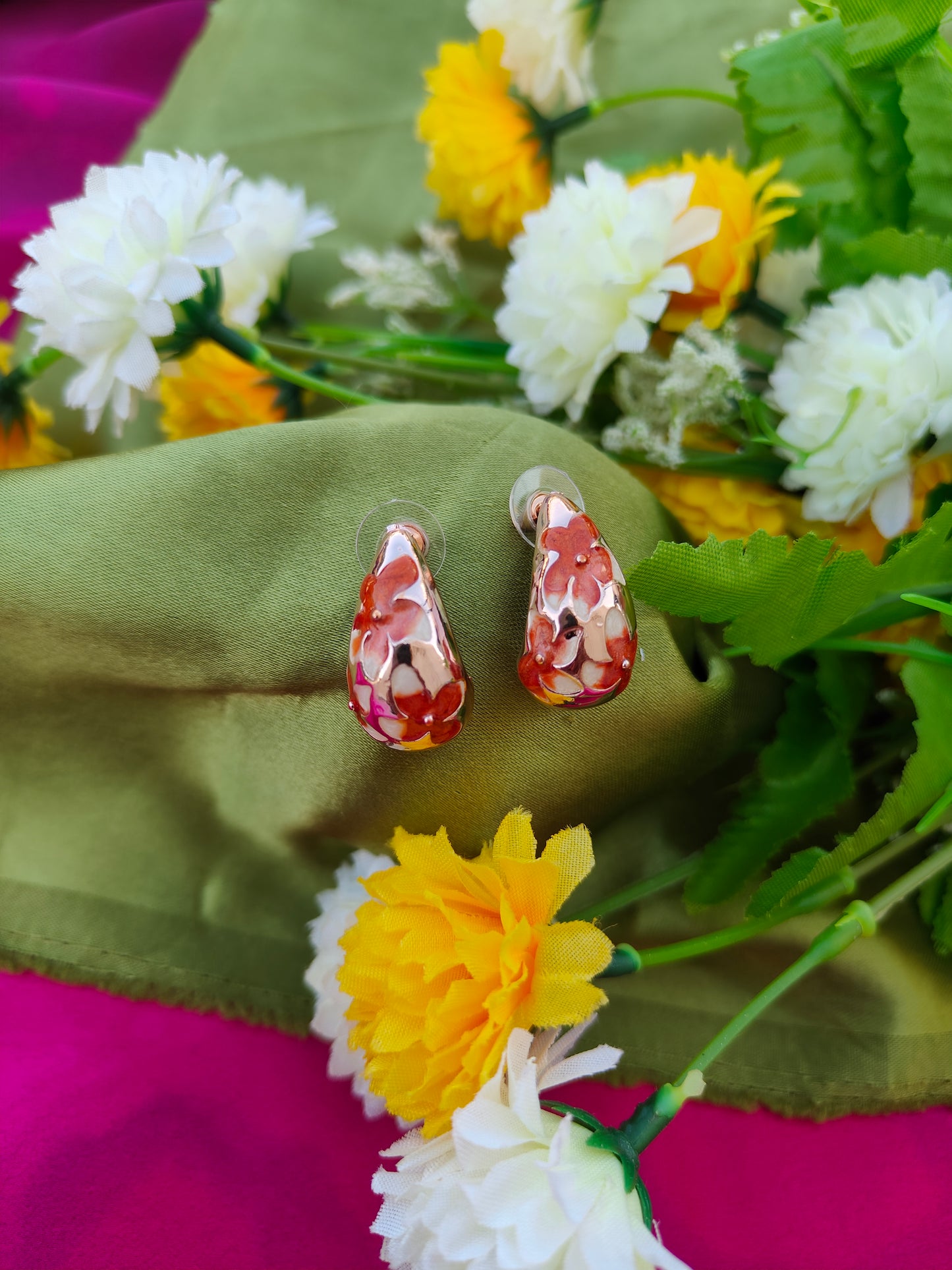 AMBER ROSE FLICKER EARRINGS