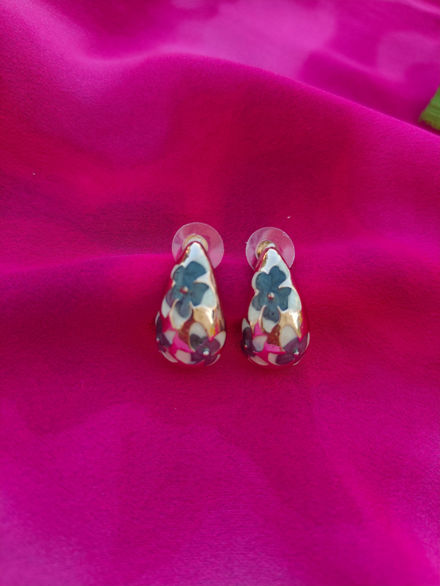 MIDNIGHT BLOOM DROPS EARRINGS