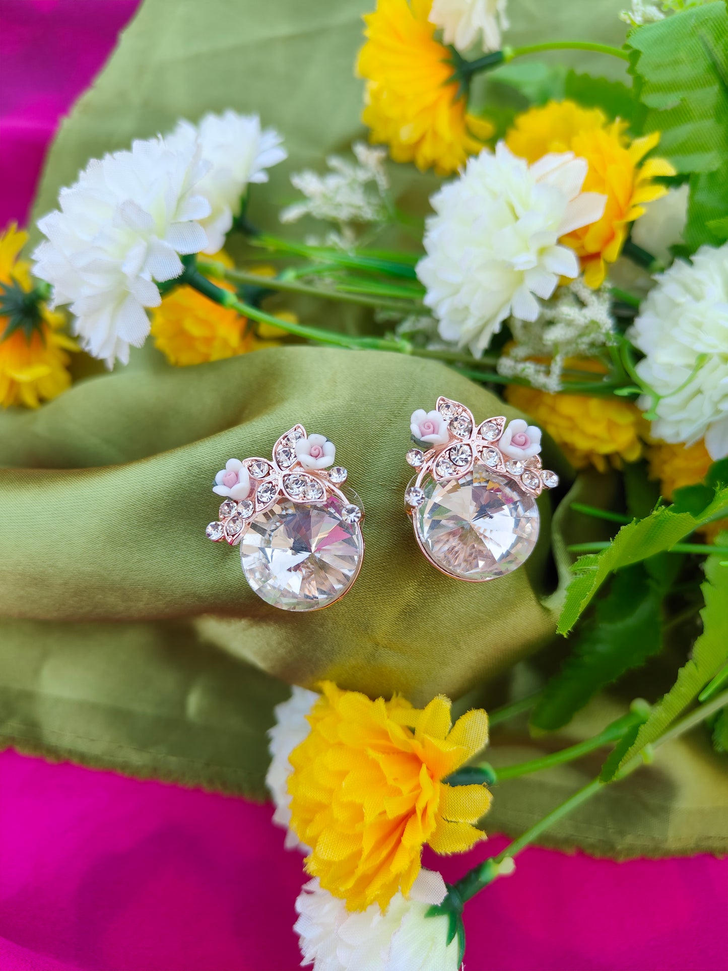 FROSTED GRACE EARRINGS