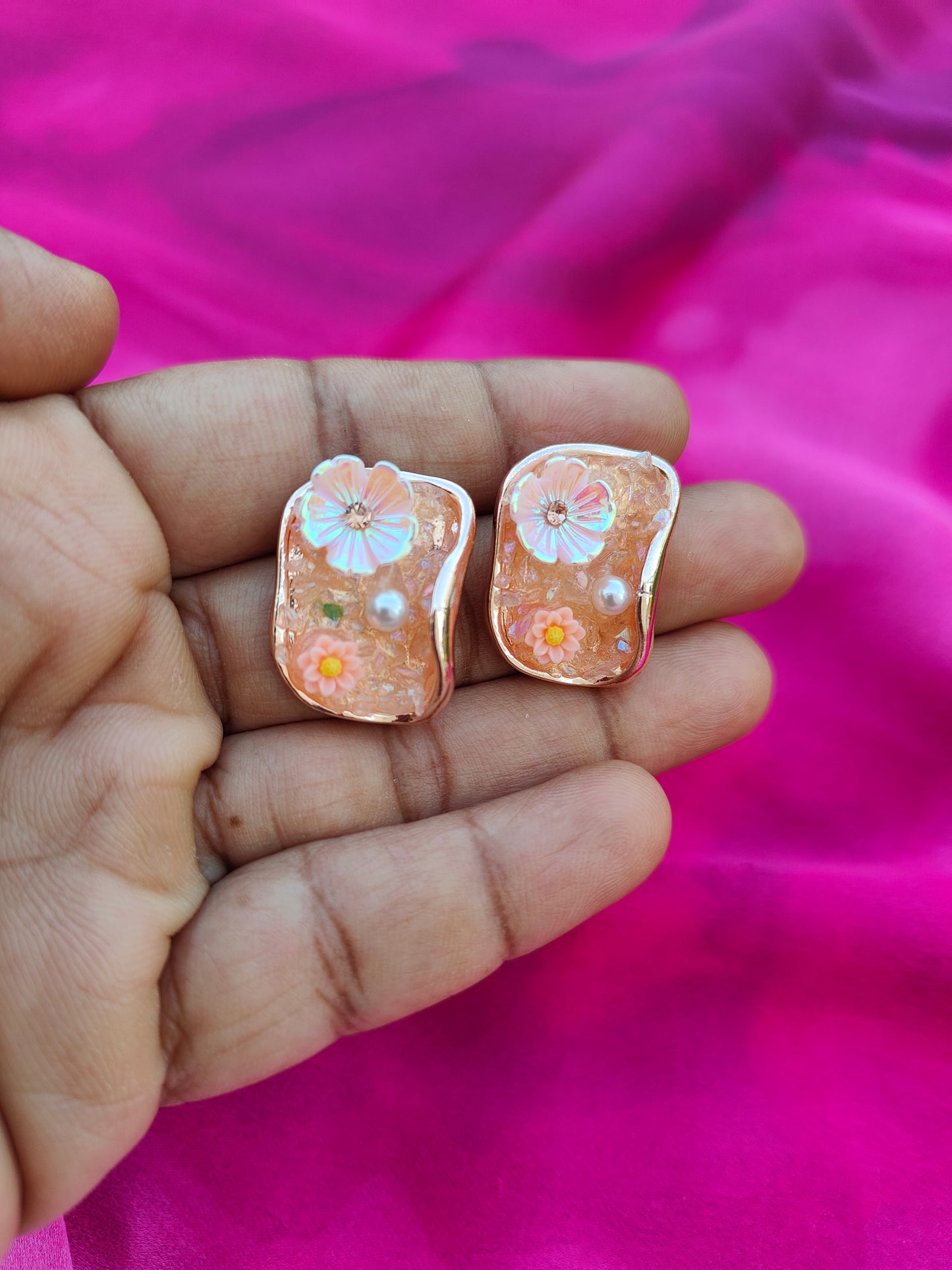 AMBER PETAL DRIFT EARRINGS
