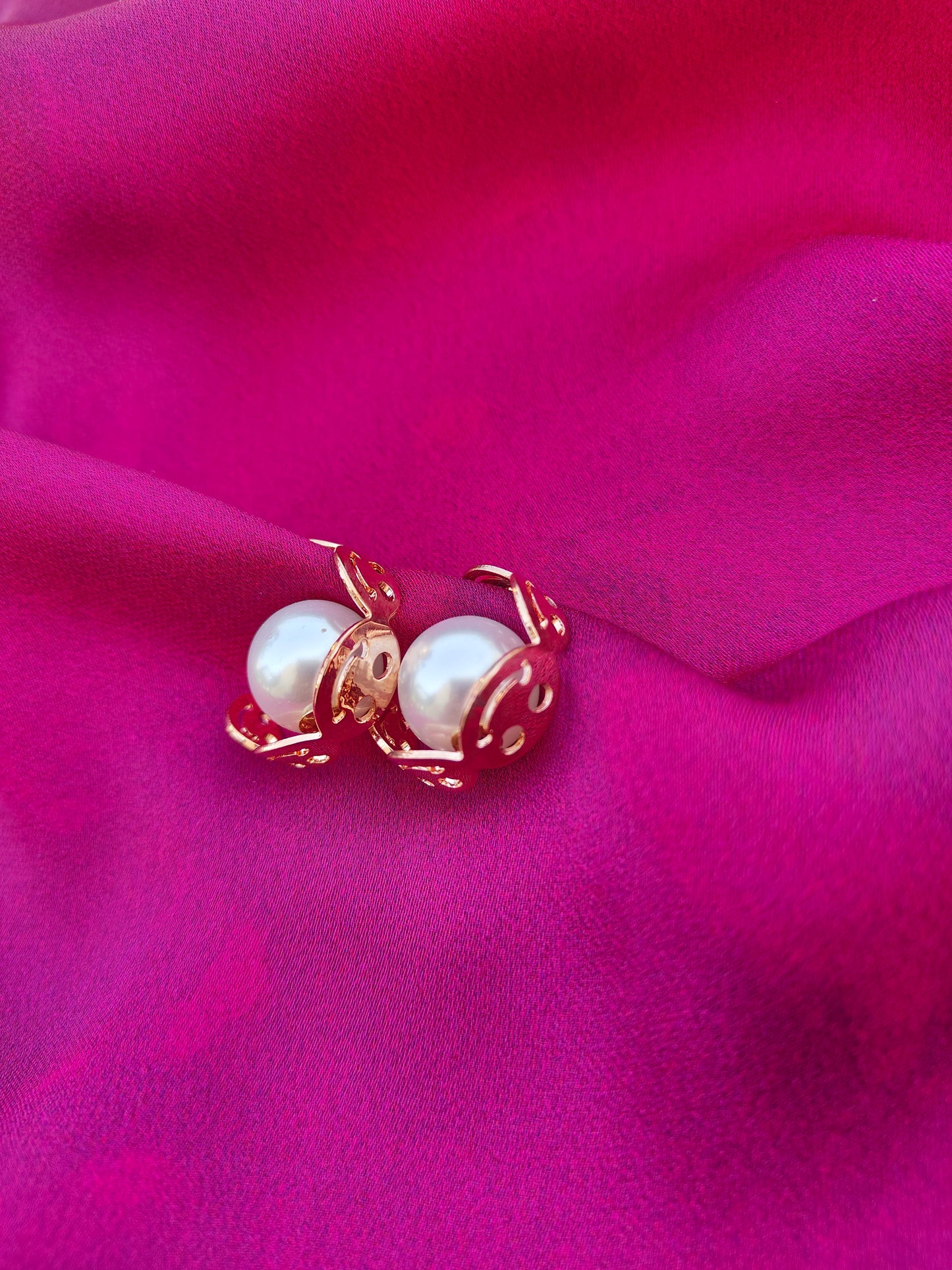 SMILEY LOOP HOOP EARRINGS