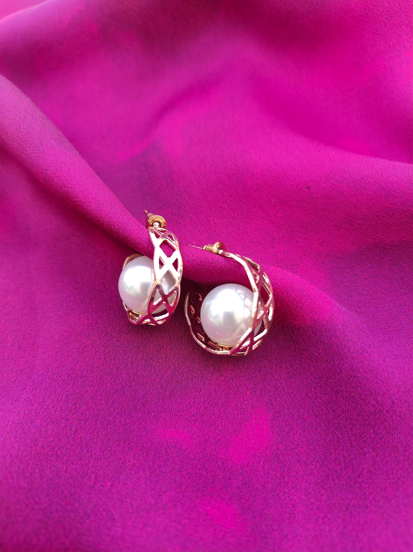 LATTICE GLOW HOOP EARRINGS