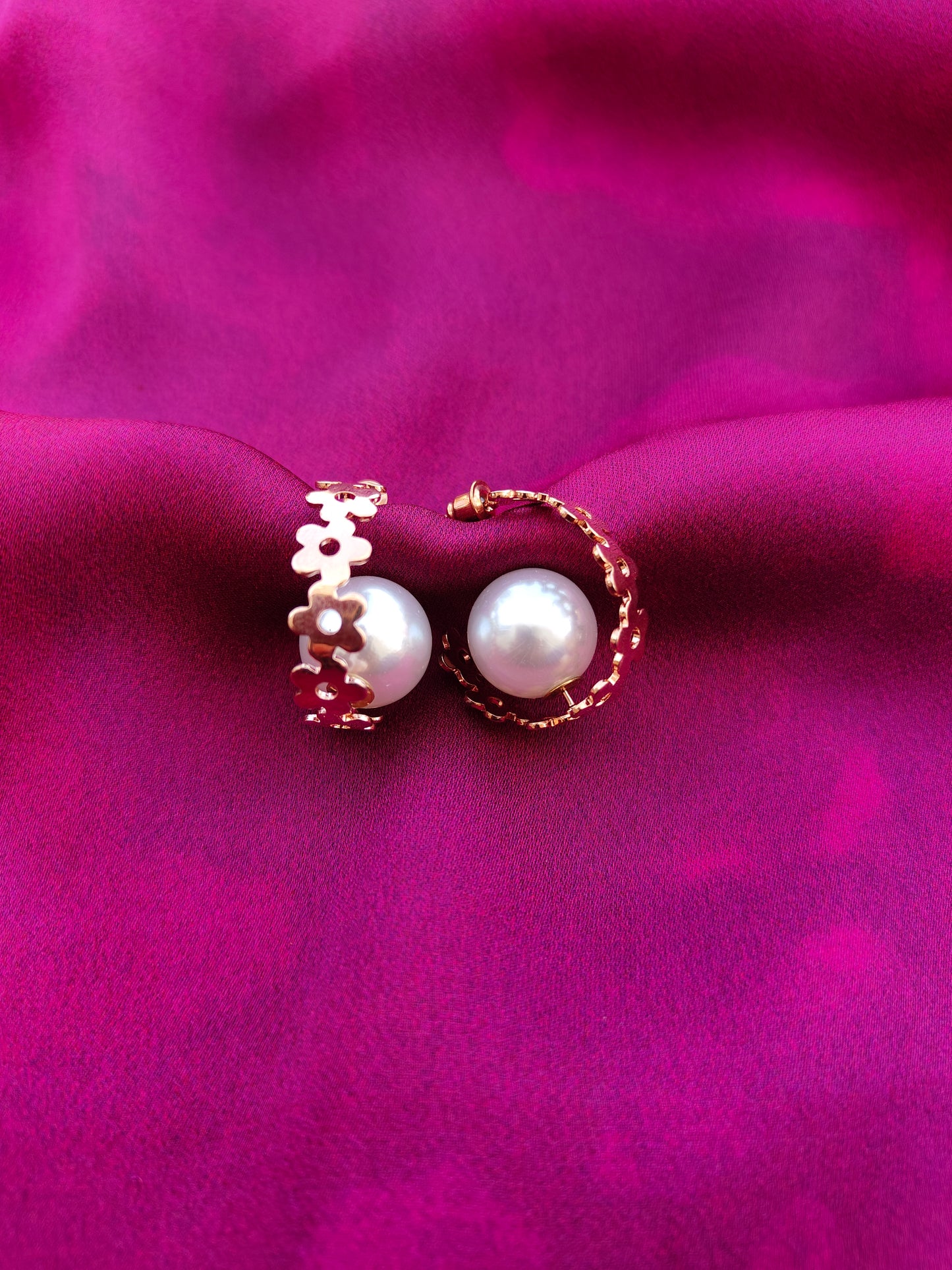FLORAL MUSE HOOP EARRINGS