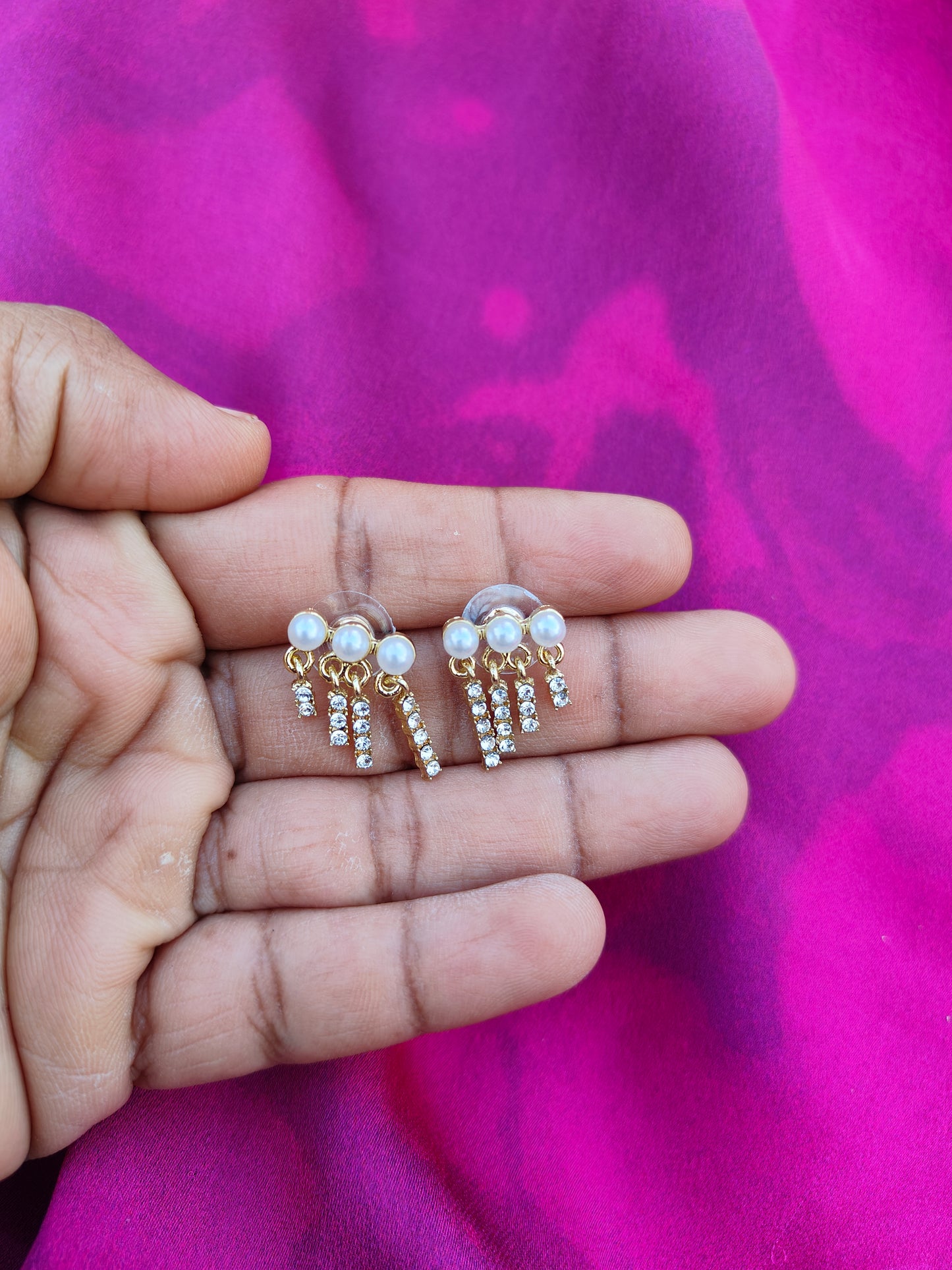 PEARL TASSEL SPARKLE EARRINGS