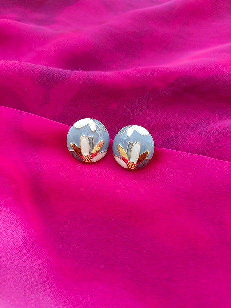 FLORAL STUD EARRINGS