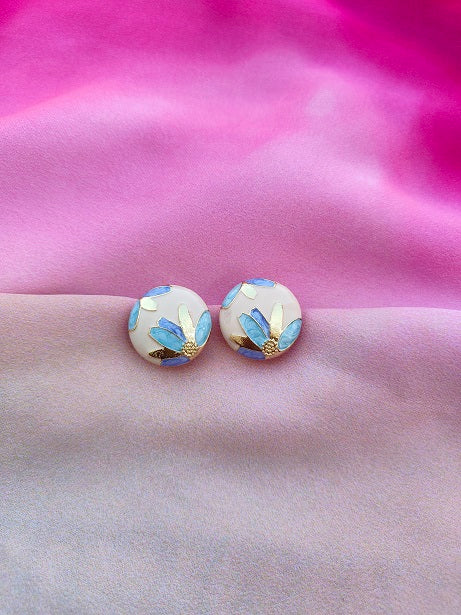 FLORAL STUD EARRINGS