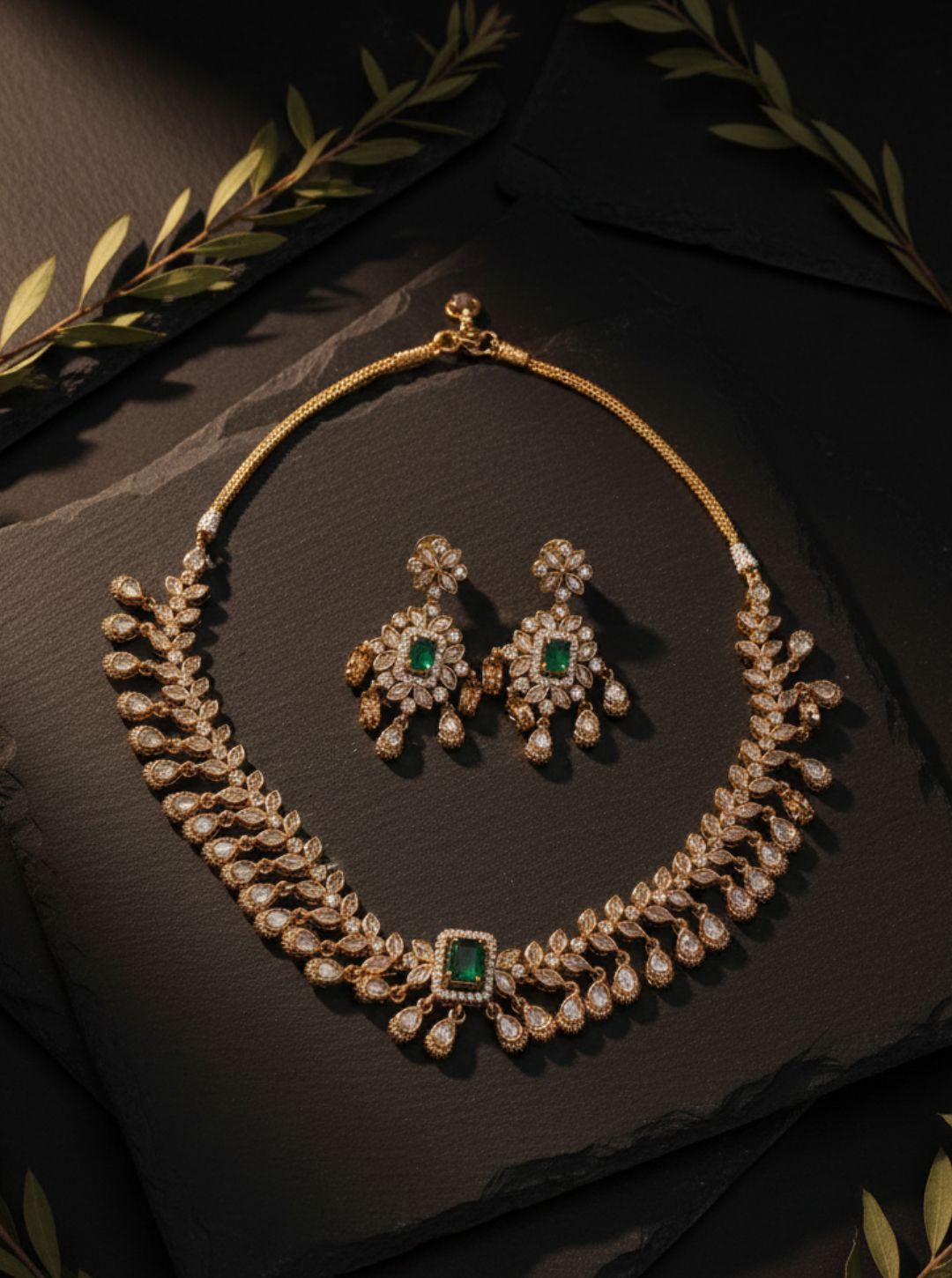 POLKI LEAF MOTIF NECKLACE