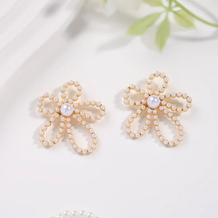 PEARL & FLOWER EARRINGS