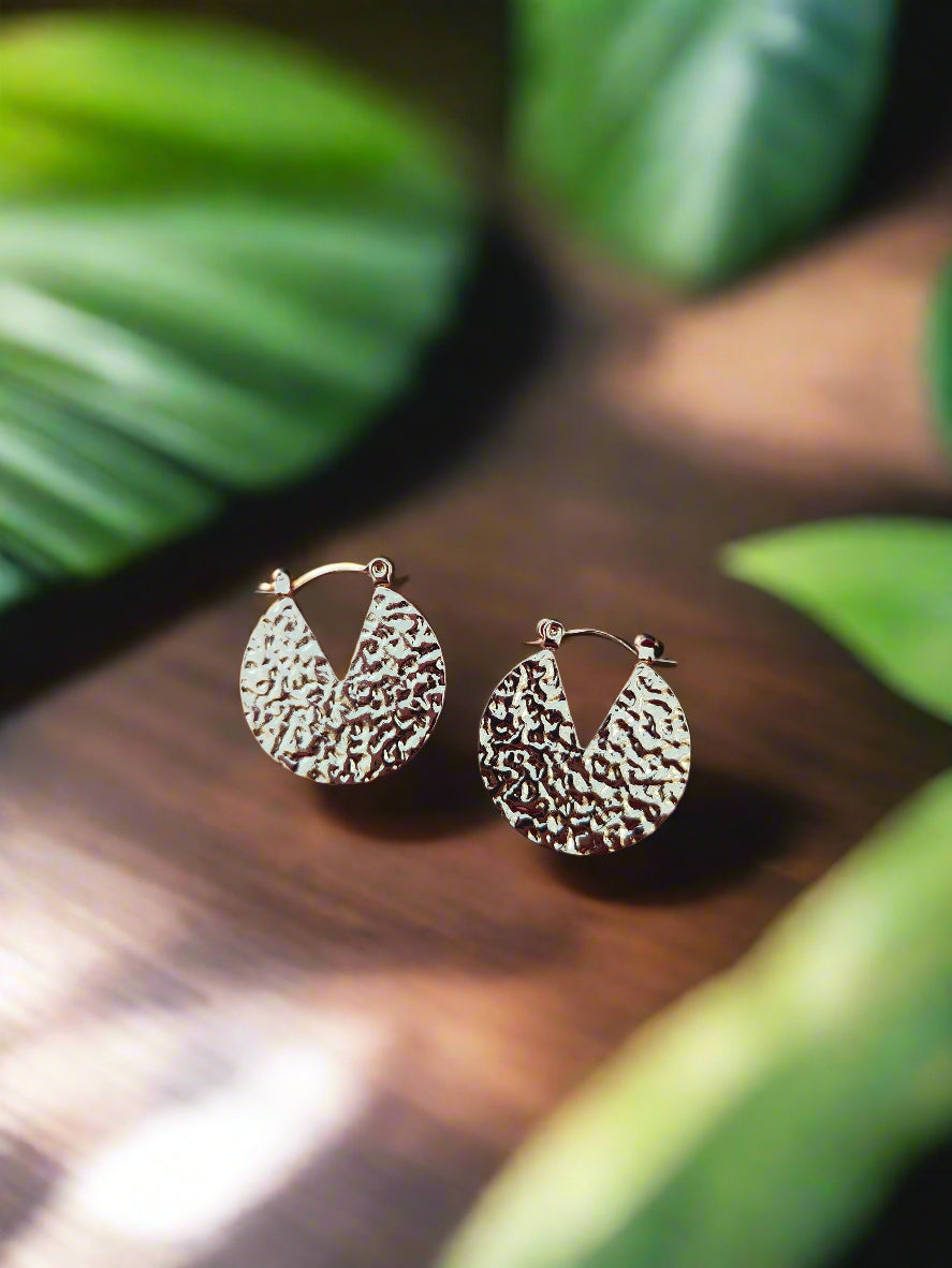 TEXTURED TWIRLS EARRINGS