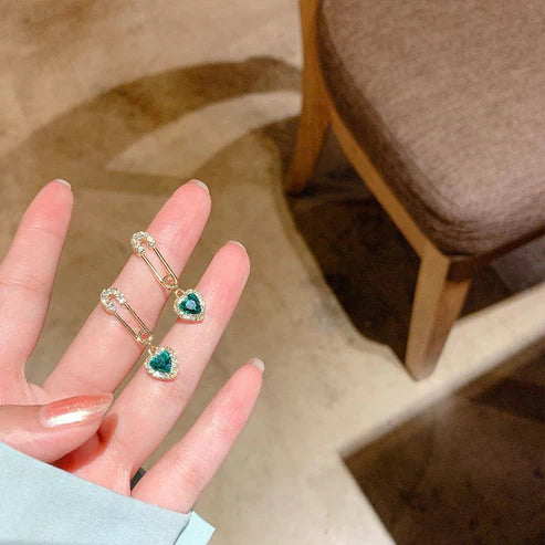 GREEN HEART EARRINGS