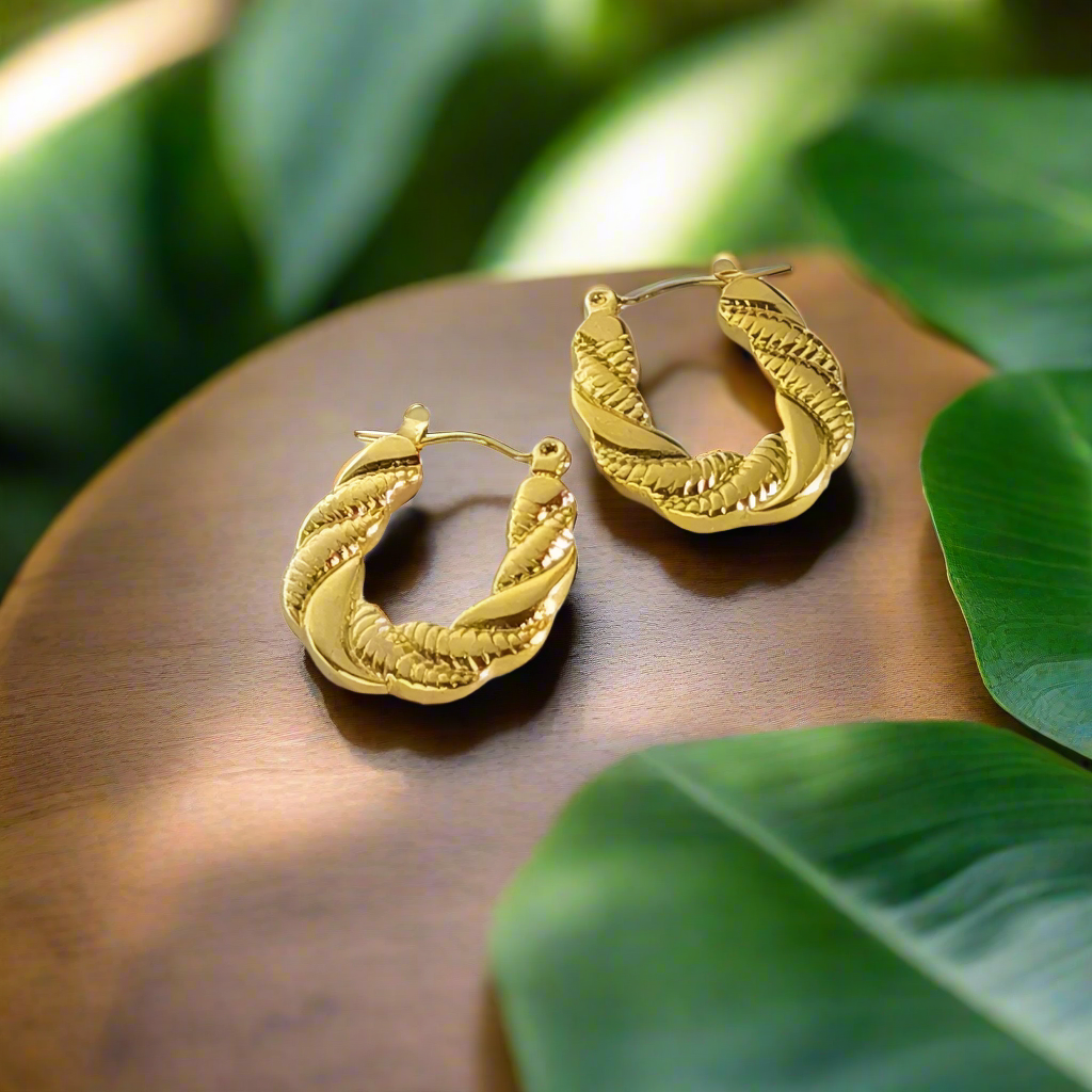 TIMELESS GOLDEN EARRINGS