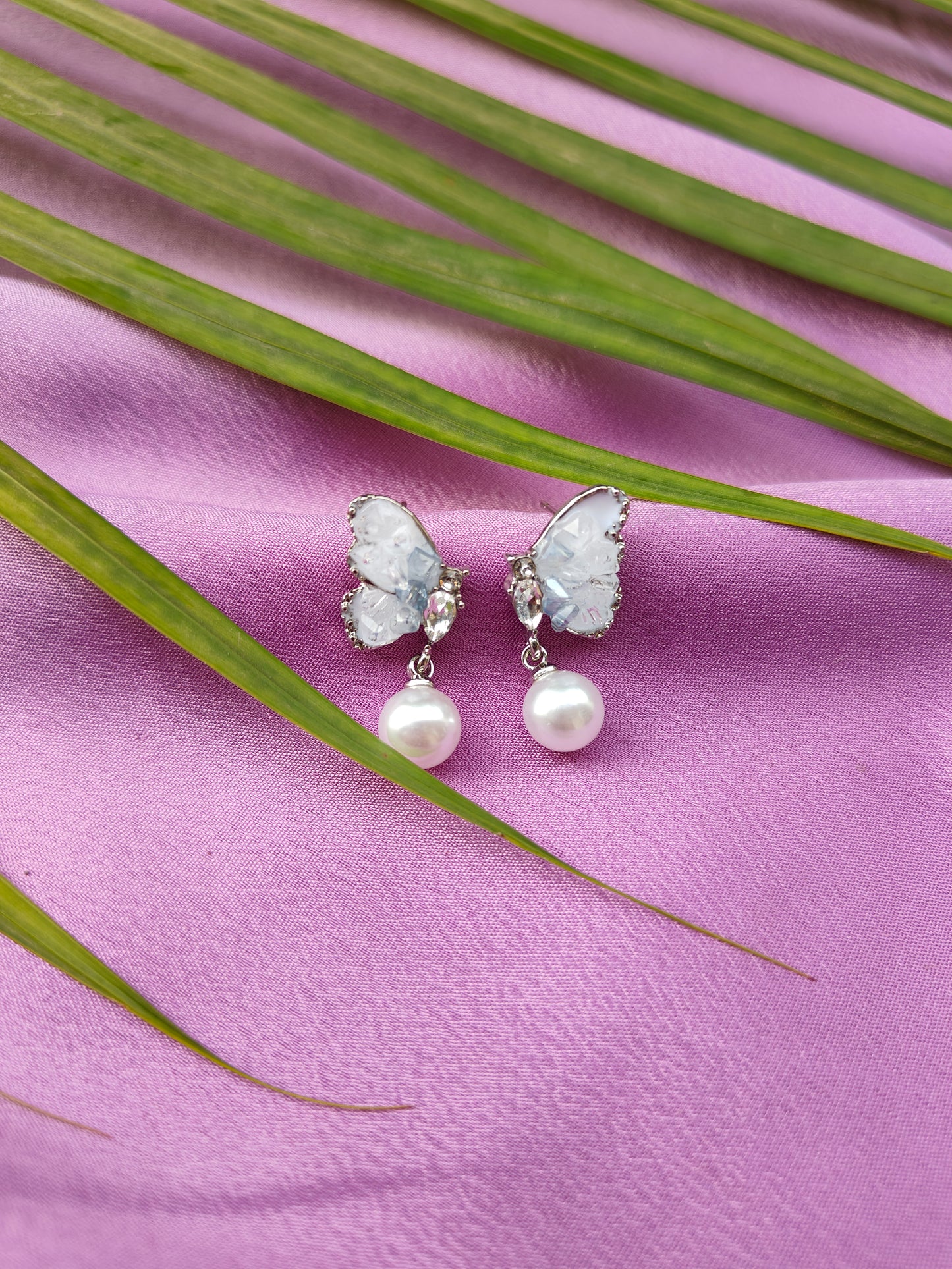 BUTTERFLY PEARL DROP EARRINGS