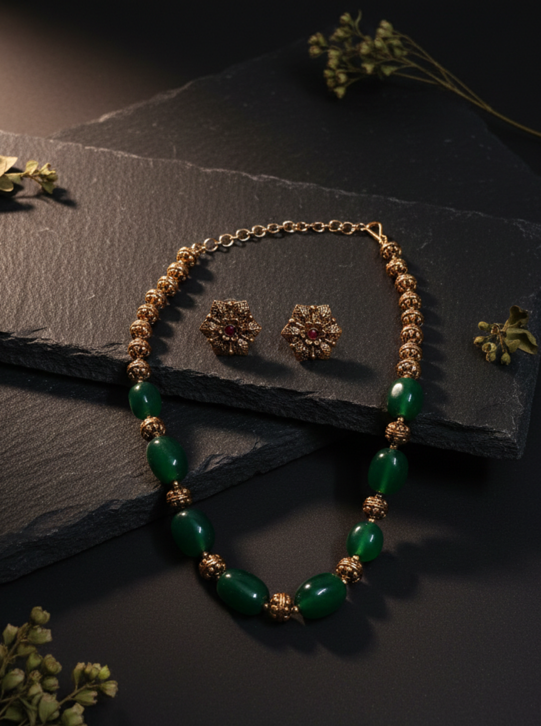 RIYA GREEN BEADED NECKLACE