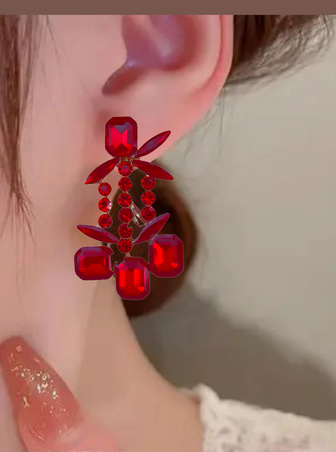 CRYSTAL GLASS EARRINGS