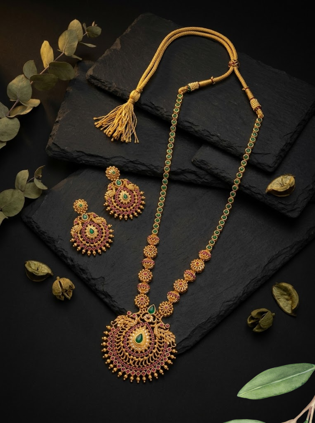 MOWNIKA TEMPLE NECKLACE