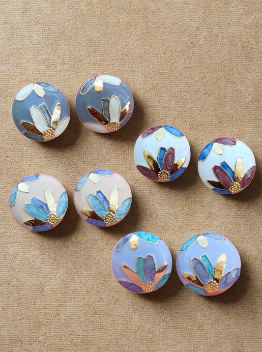 FLORAL STUD EARRINGS