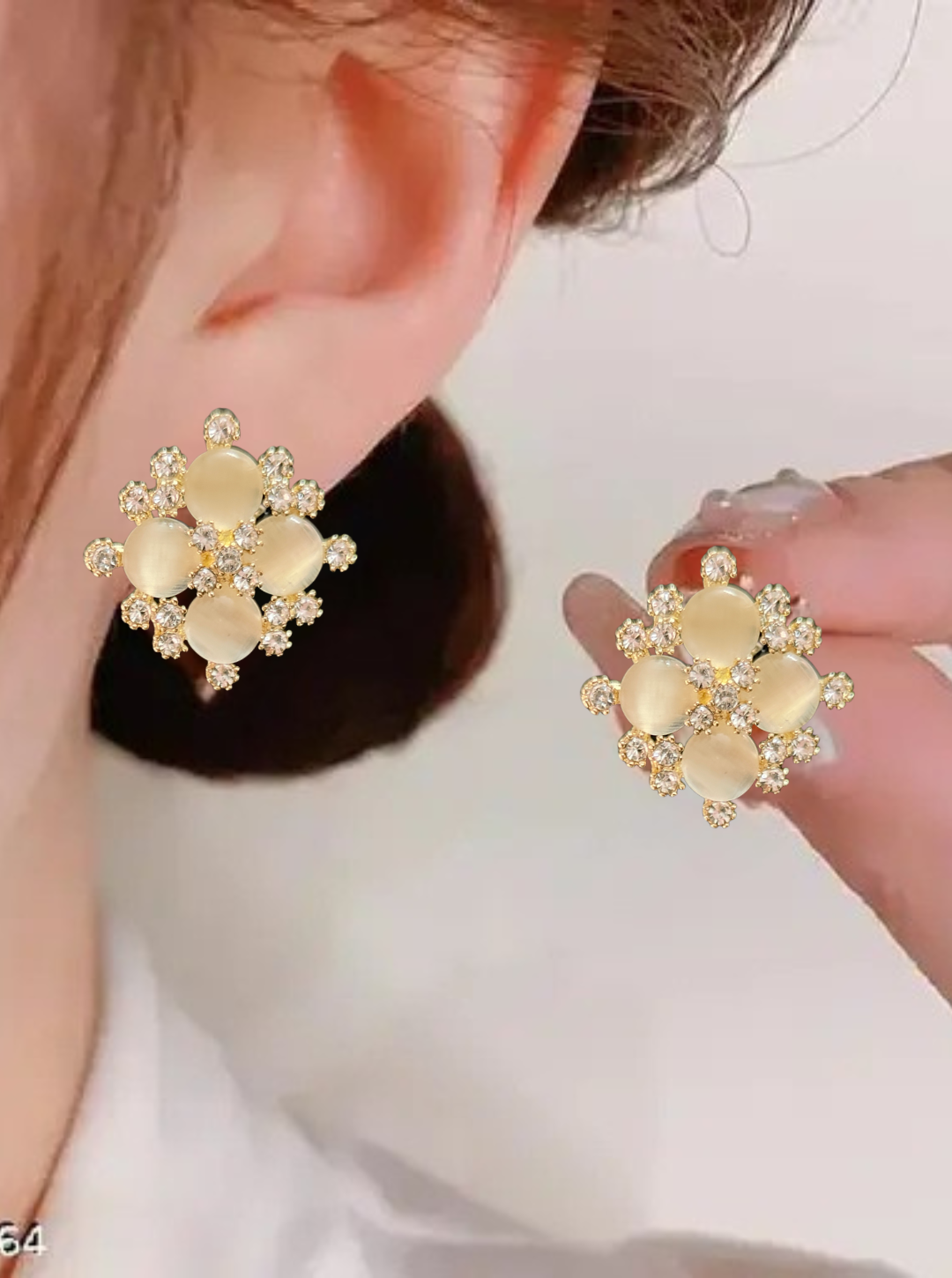 Elegant gold-tone stud earrings with frosted floral stones – Ladybreeze