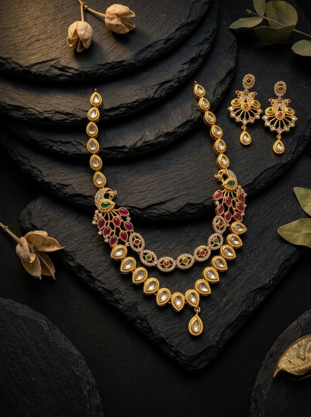VAANIKA MAYURA NECKLACE