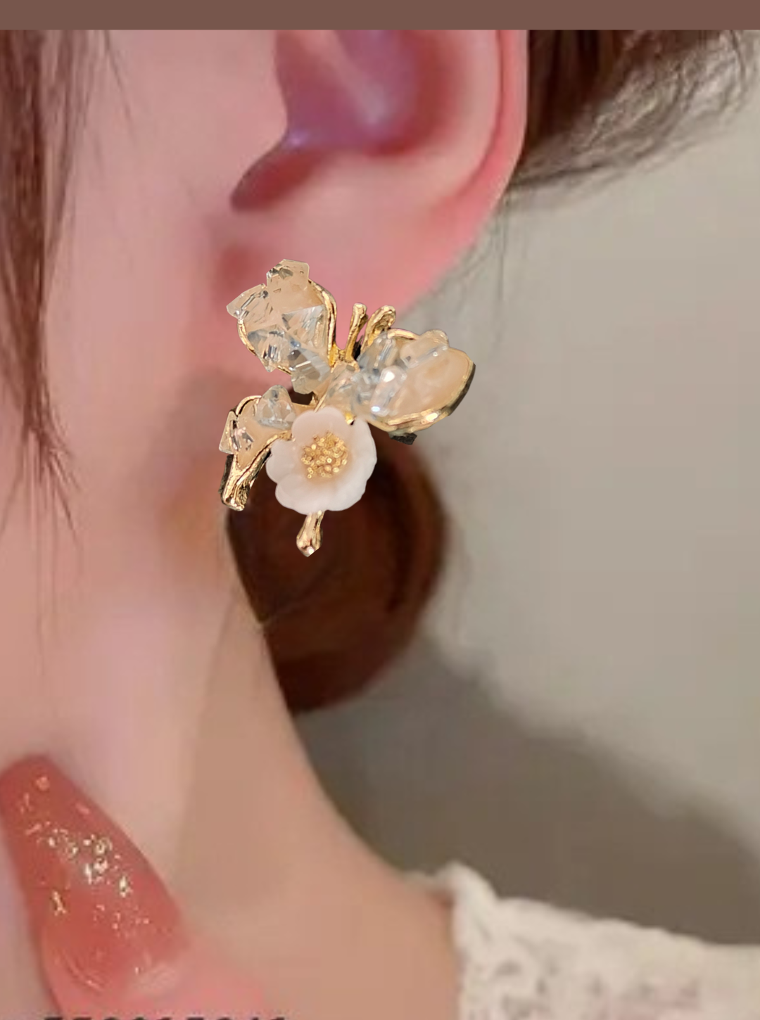 Crystal butterfly wing earrings – Ladybreeze