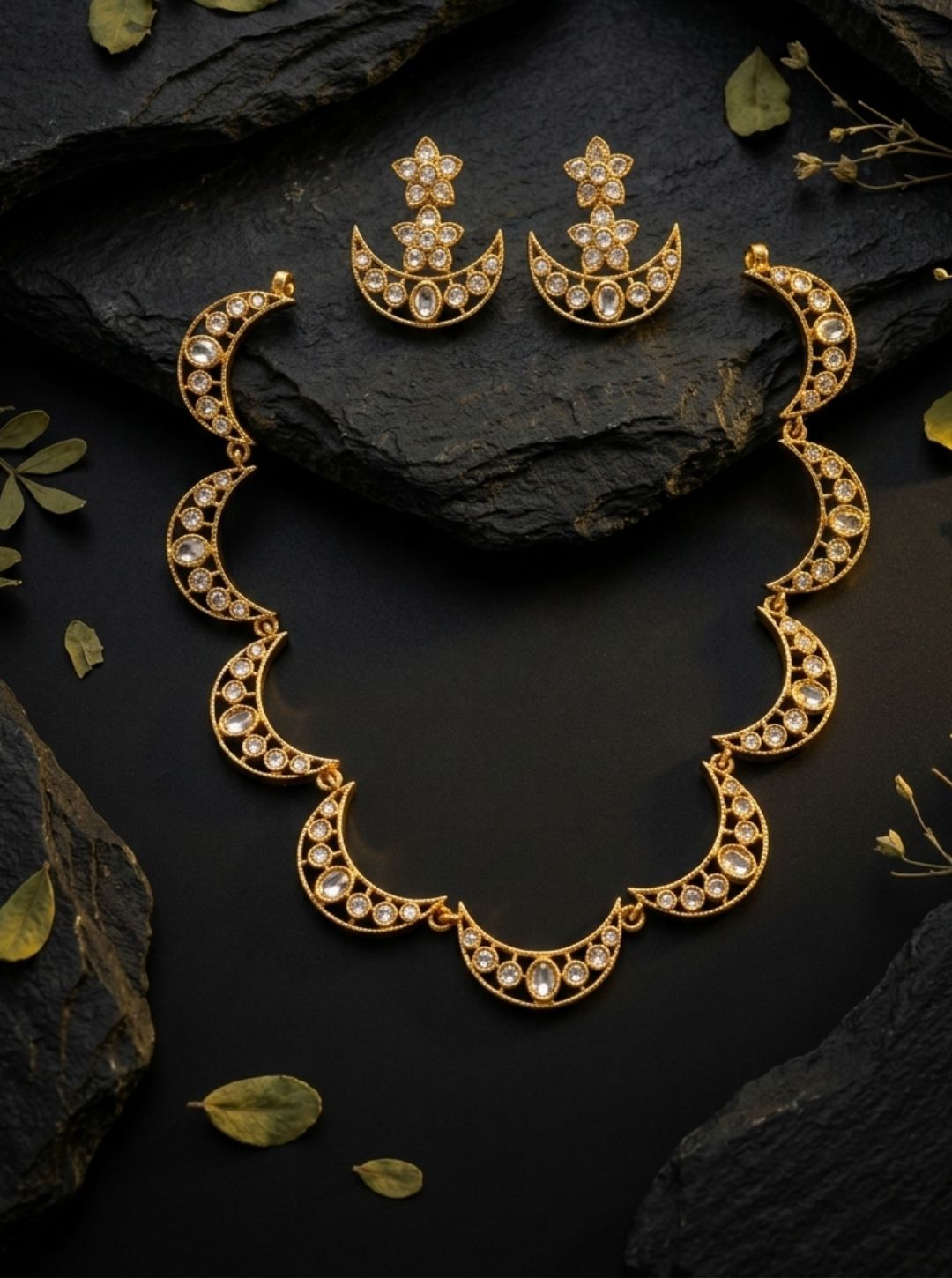 AMBULI ELEGANCE NECKLACE