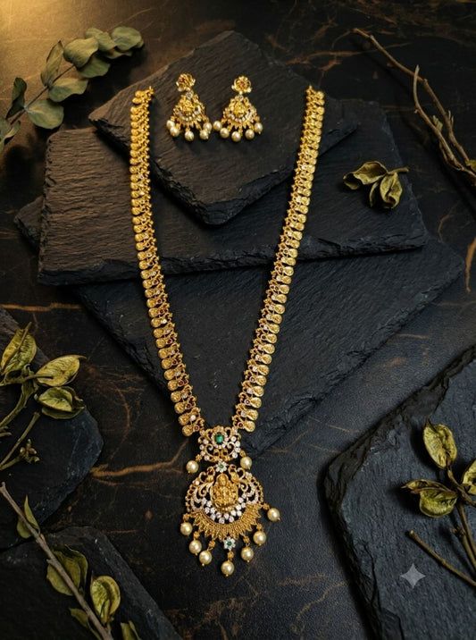 Lakshmi pendant pearl necklace set