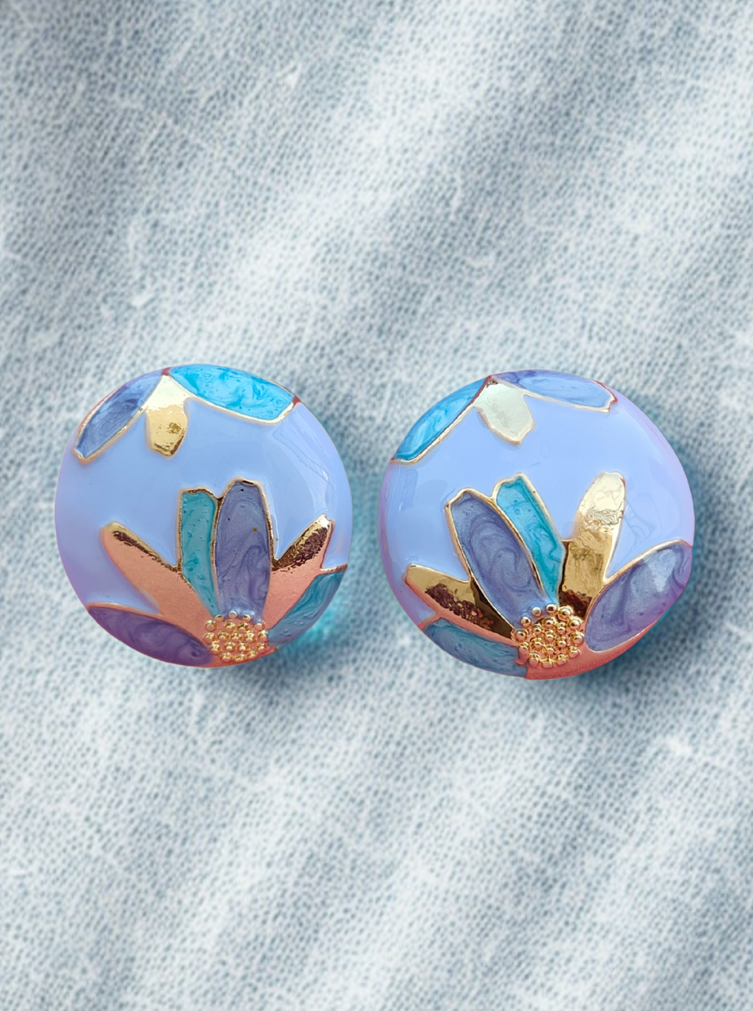 FLORAL STUD EARRINGS