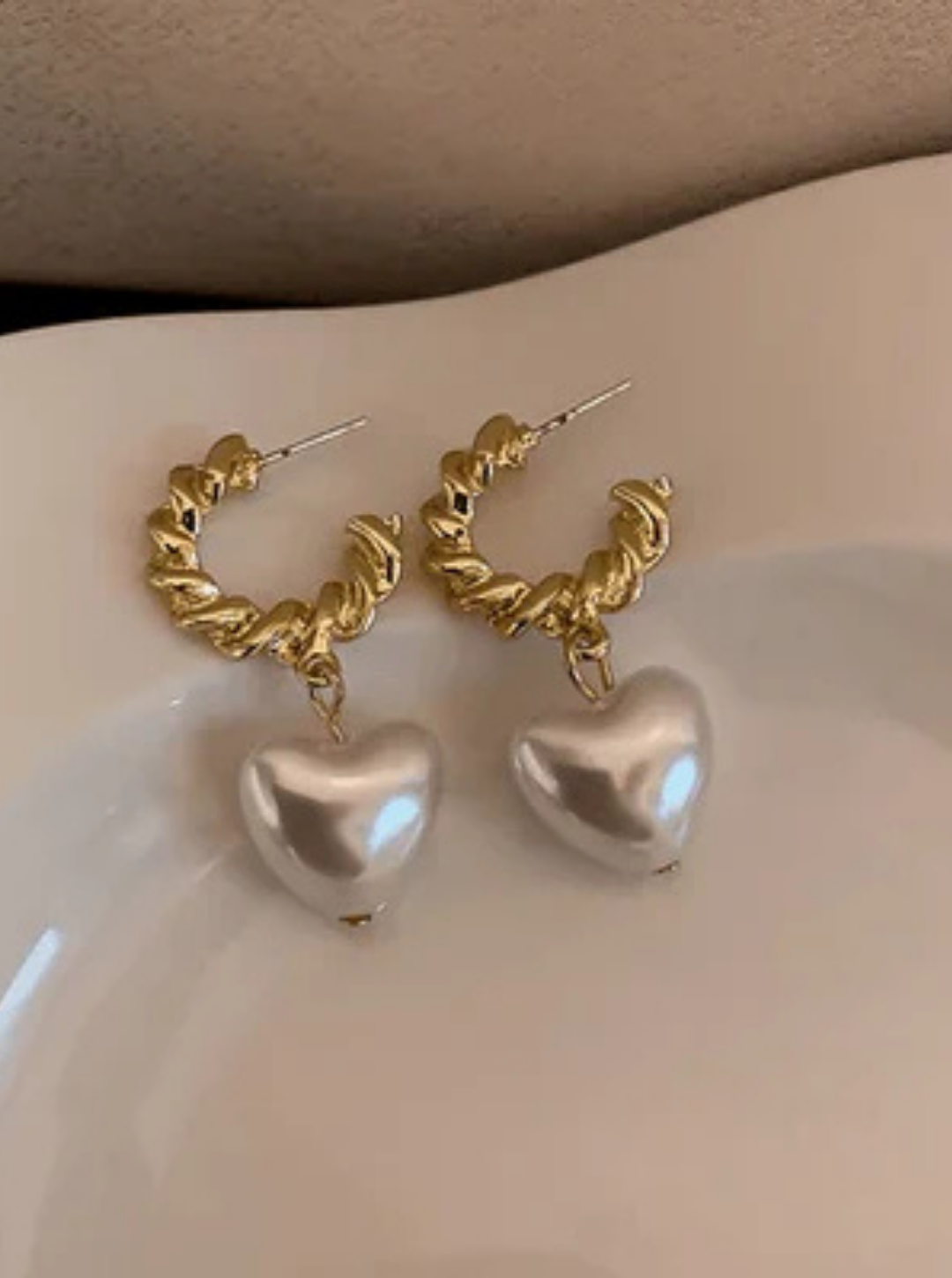 LOVE-PEARL HEART HOOPS
