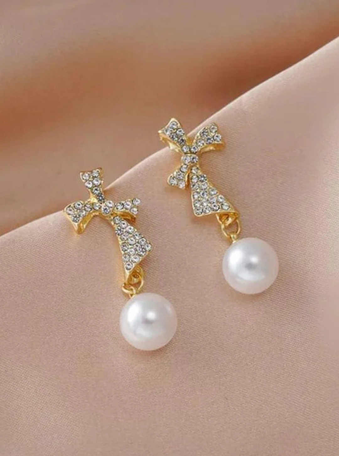 Golden Bow Pearl Drop Earrings with crystal bow top – Ladybreeze