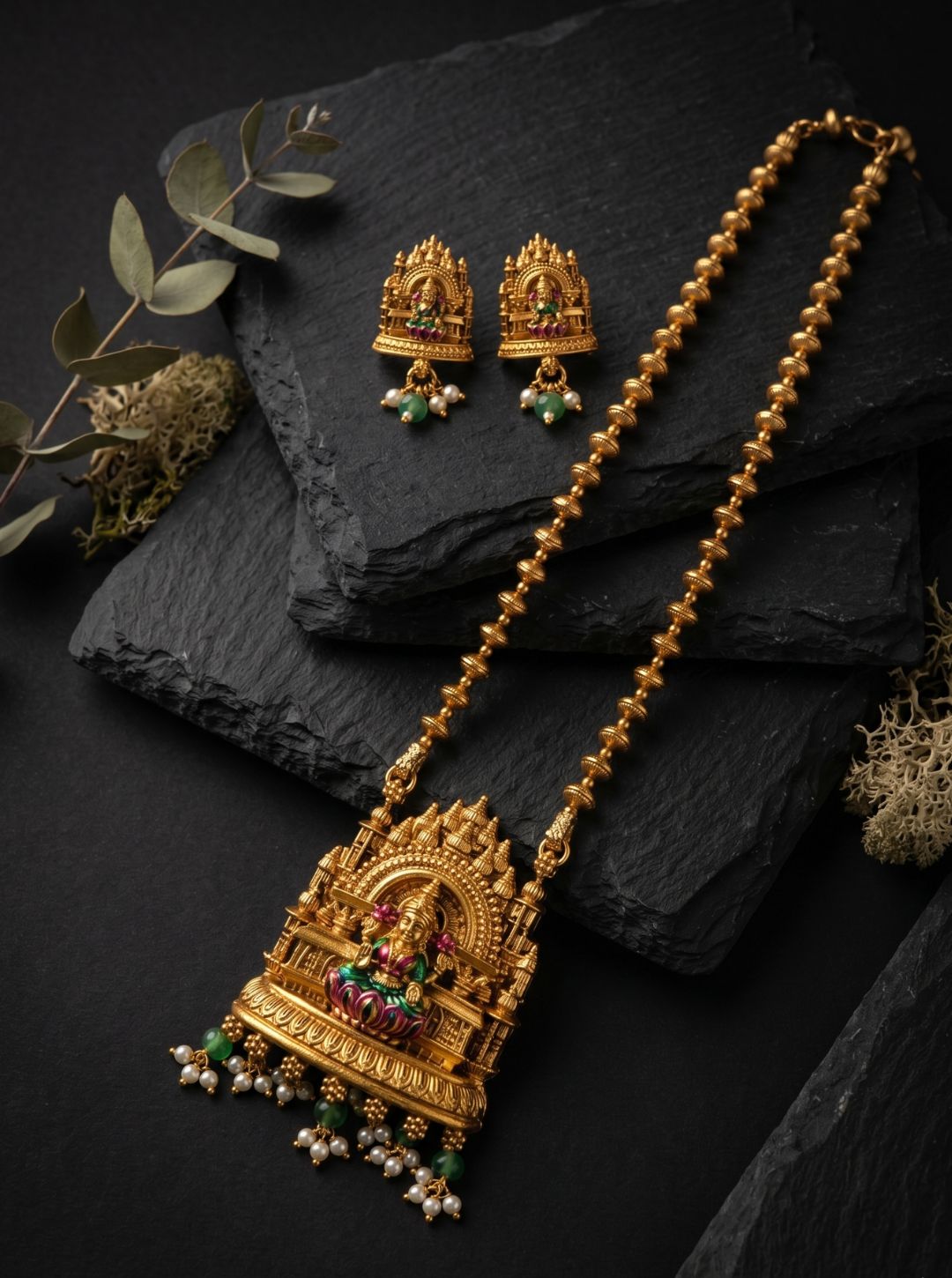 SANTHOSHI TEMPLE SANCTUM NECKLACE
