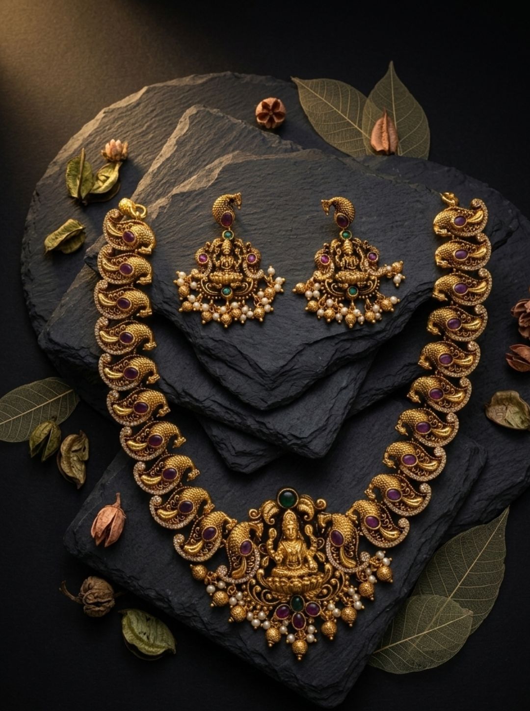 GRAND GODDESS MOTIF BRIDAL NECKLACE