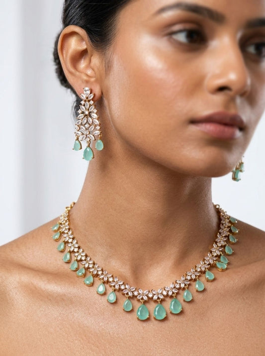 MINT DIAMOND STYLE NECKLACE